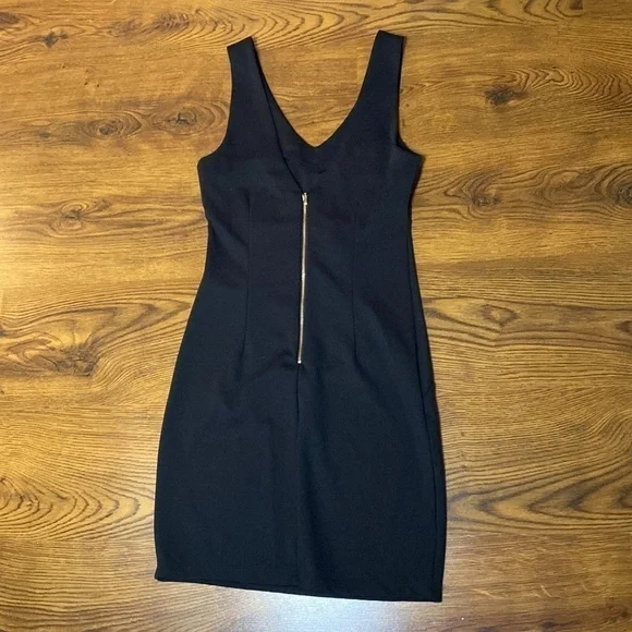 🌷 Guess 🌷 Little Black Gold Zipper Sleeveless Dress - Picture 5 of 7